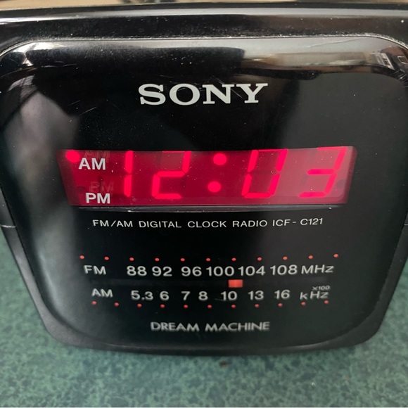 Sony dream work digital clock - Picture 5 of 6